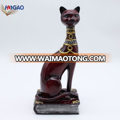 Creative OEM Handmade Resin Cat Sitting On Book Statues